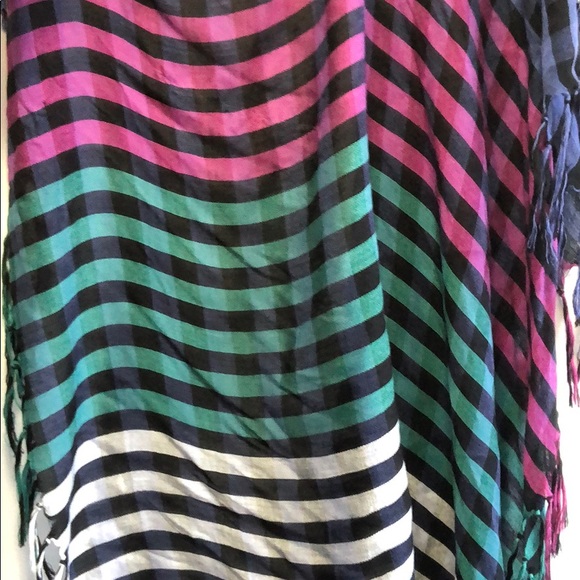 Garage square fringe scarf - Picture 2 of 3